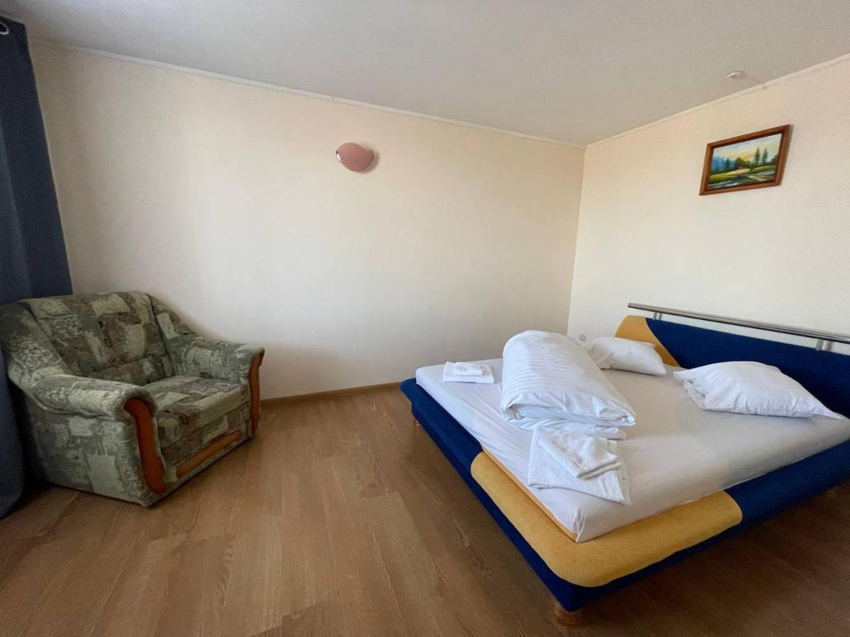 Спортохота Otel Çerkassi Dış mekan fotoğraf