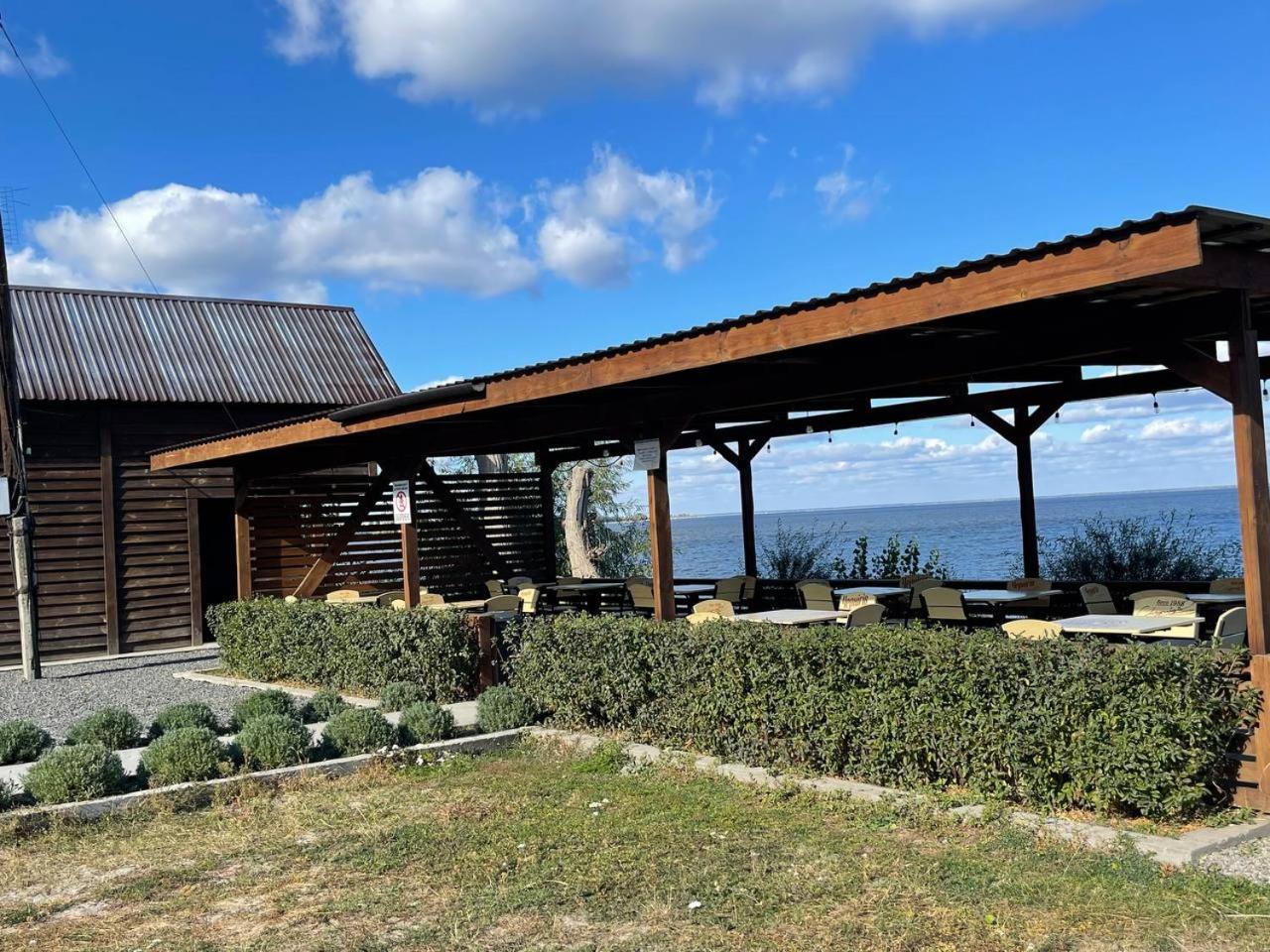 Спортохота Otel Çerkassi Dış mekan fotoğraf